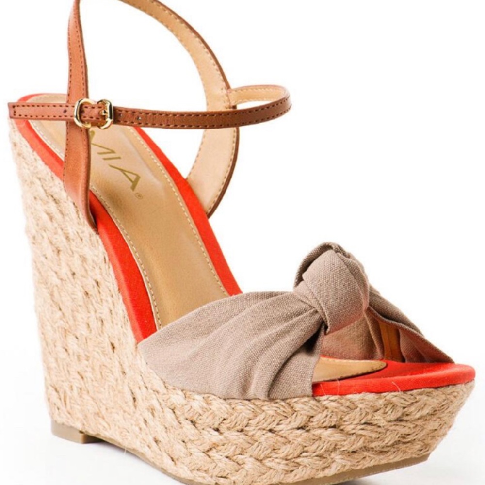 Mia Glorya natural washed canvas wedge